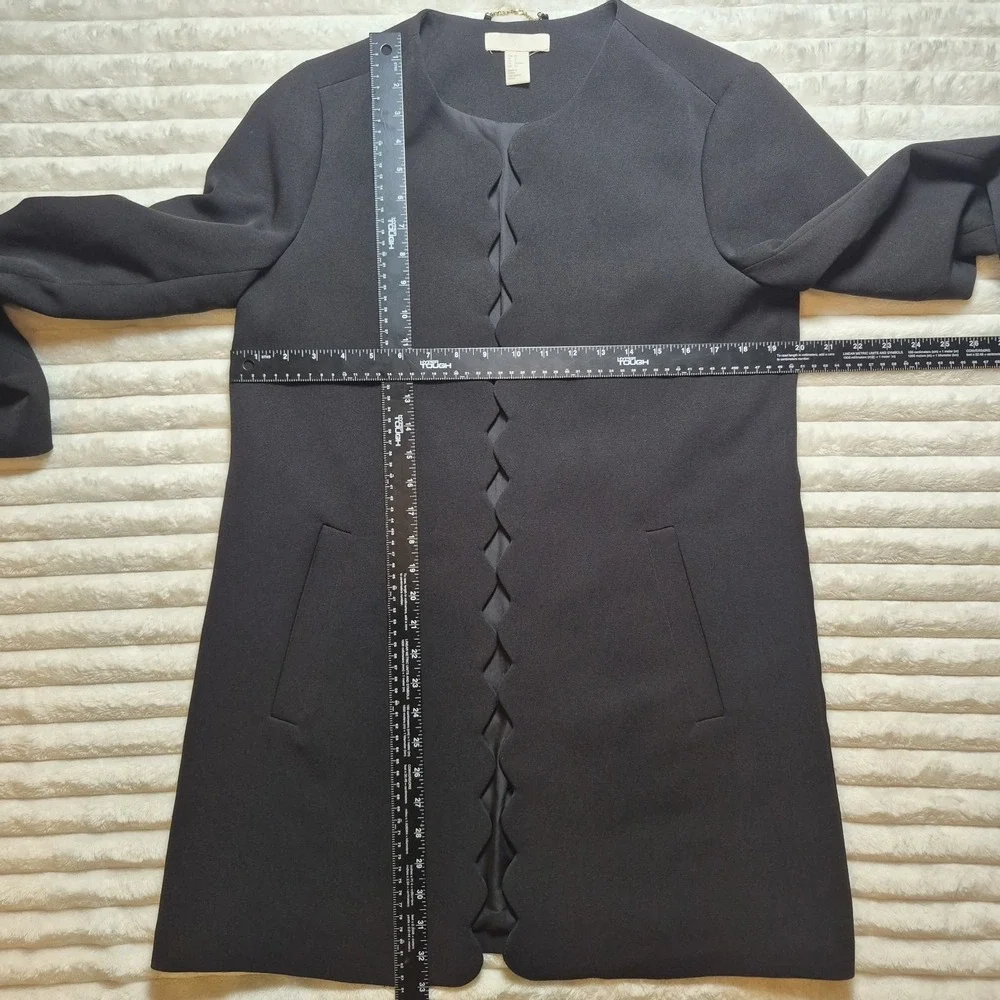H&M this black